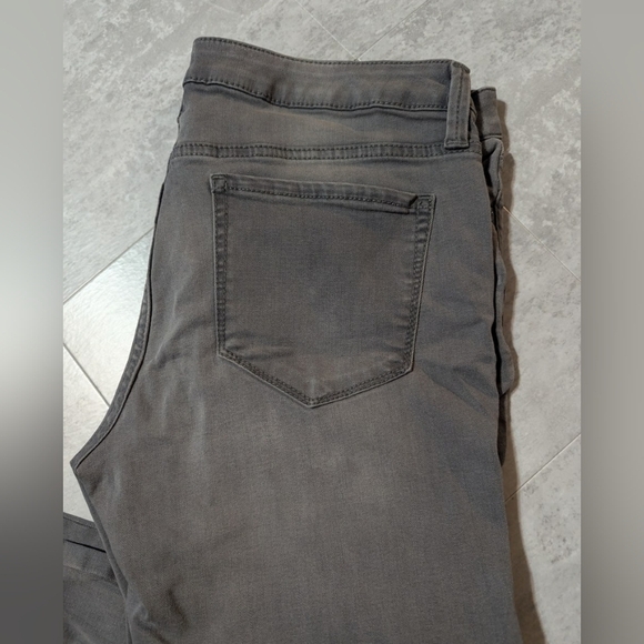 Stylus size 12 jean leggings gray in great condition - Picture 2 of 10